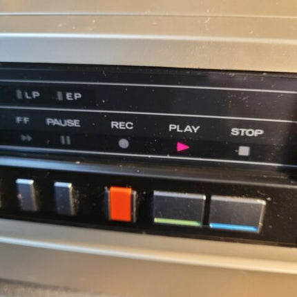 Mitsubishi HS-302U Top Loader VHS VCR - Year 1981
