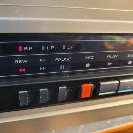 Mitsubishi HS-302U Top Loader VHS VCR - Year 1981