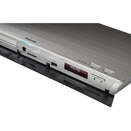 Panasonic DMP-BDT330 SD Card slot