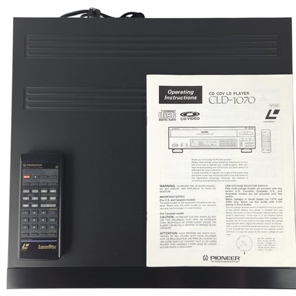 Pioneer CLD-1070 LaserDisc Player top